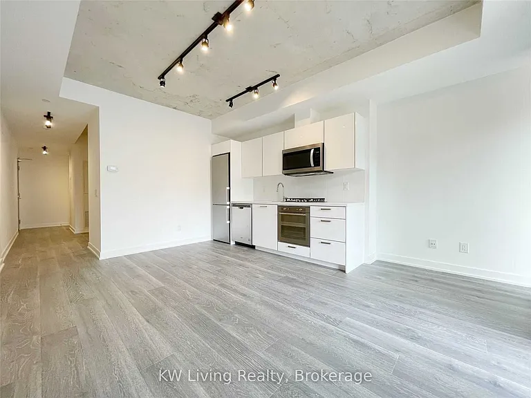55 Ontario St #611 — Photo 15