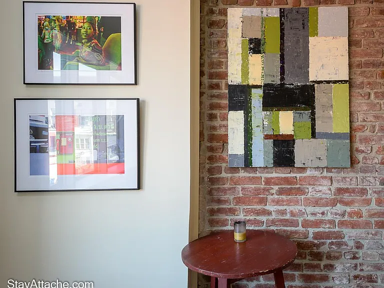 224 E St NE — Photo 15