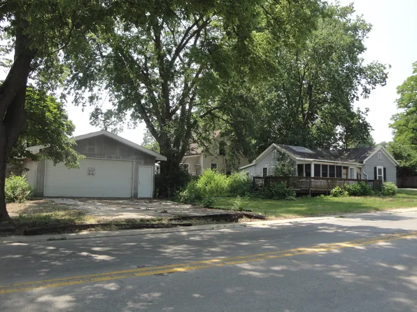 103 S McIntyre St, Wilmington, IL 60481
