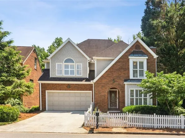 2567 Briers North Dr, Dunwoody, GA 30360