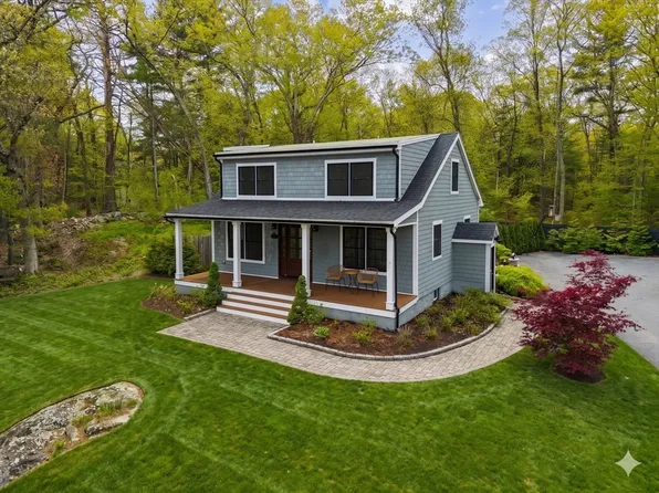218 Hollis St, Holliston, MA 01746