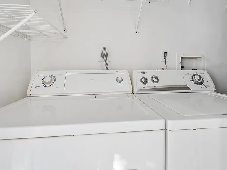 5070 Elmhurst Rd #F — Photo 16