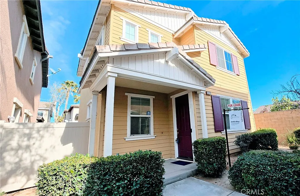 4 bed, 2.5 bath, 1540 sqft, $3,000 — Photo 1