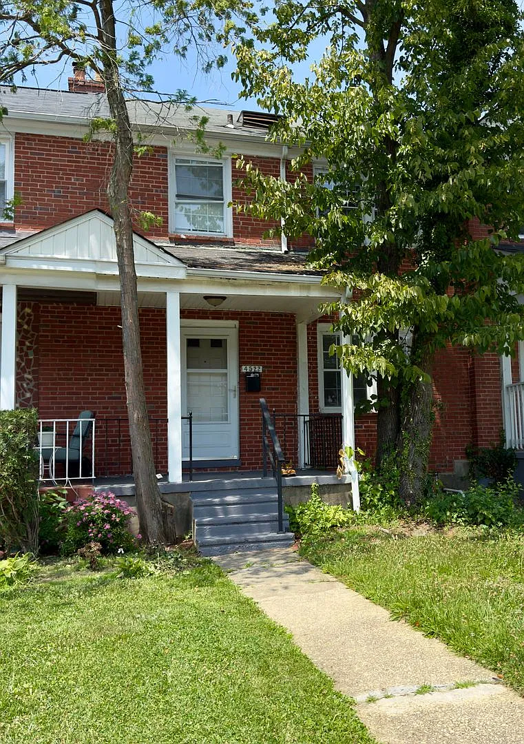 Charming 3BD/1.5BA Townhome w/ In-Unit Laundry in New Northwood, MD! — Photo 1