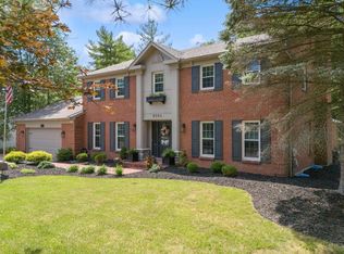 9064 Symmes Ridge Ln, Loveland, OH 45140