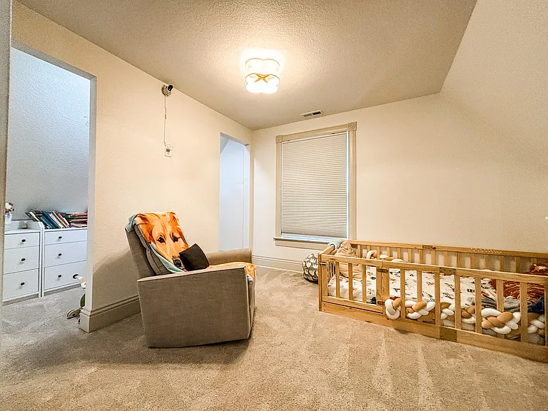 819 N Cedar St — Photo 31