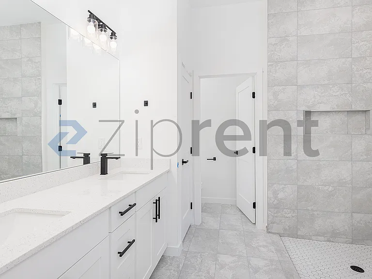 2541 W Diane Ln — Photo 9