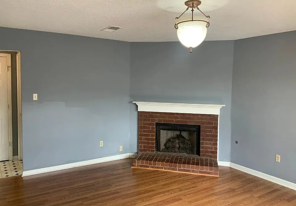 3 bed, 2.5 bath, 1411 sqft, $1,490 — Photo 2