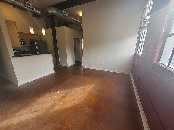 3rd image of 301 N Dunlop St APT 120