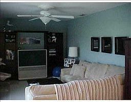 3rd image of 4730 NE 5th Ter