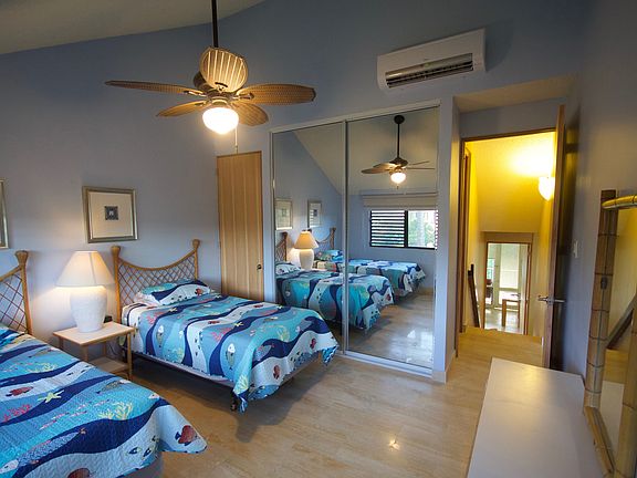 Upper right bedroom/Balcony