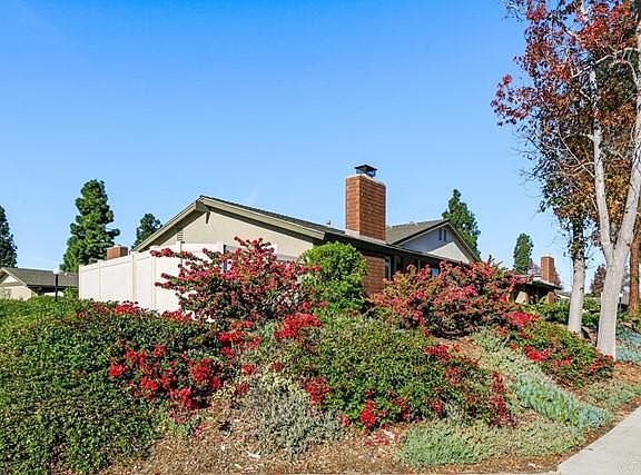 4th image of 660 Kumquat Way