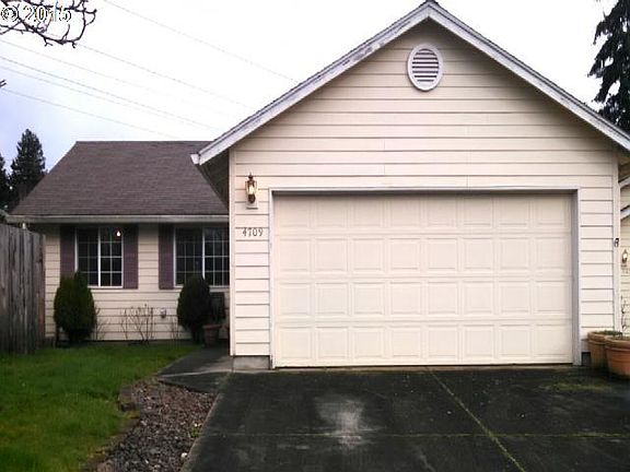 3rd image of 4709 NE 18th Ct