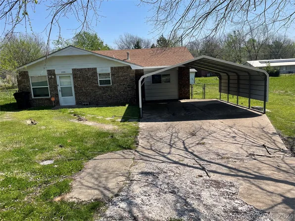 2010 Bobwhite Ct, Henryetta, OK 74437
