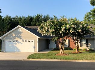 624 Huntingdon St, Elon, NC 27244