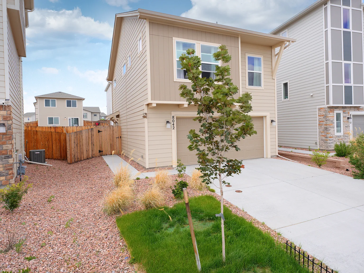 2 bed, 1108 sqft, $2,200 — Photo 2