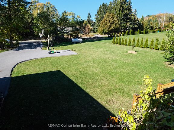 5th image of 625 Huff Rd