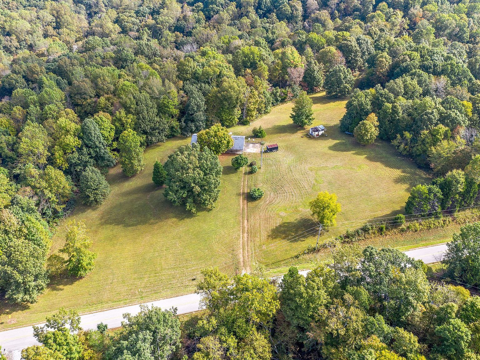 3999 Tarsus Rd, Palmyra, TN 37142 | Zillow