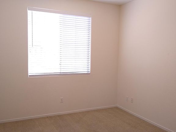 3rd image of 1810 Manzanita Dr