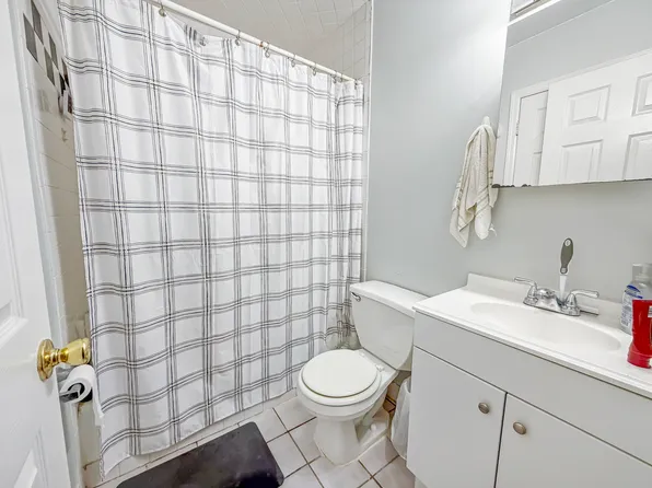 255 4th Street image 11 of 12