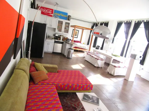 215 W 7th St APT 906, Los Angeles, CA 90014