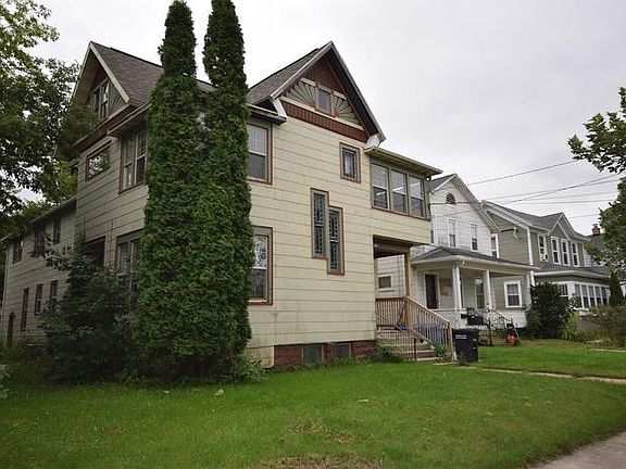 4th image of 409 Waugoo Ave #A