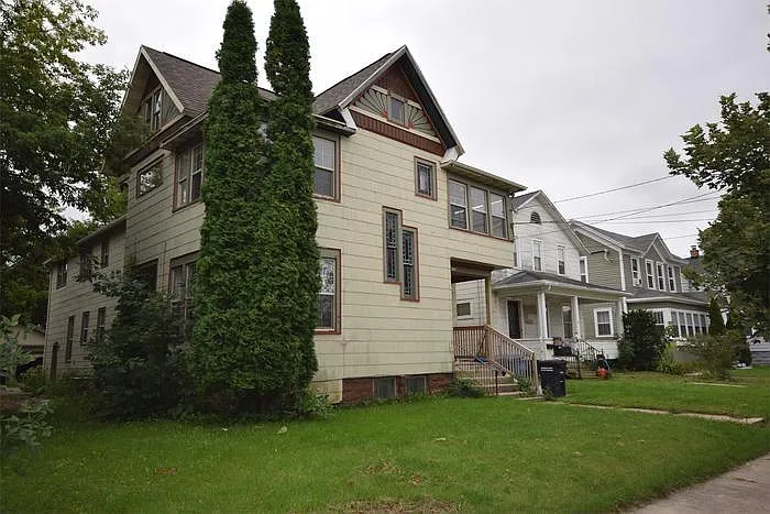 409 Waugoo Ave #A — Photo 4
