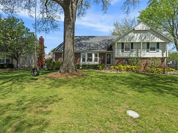 636 E 117th Ter, Kansas City, MO 64131