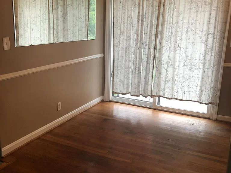 2516 Hermitage Way — Photo 9