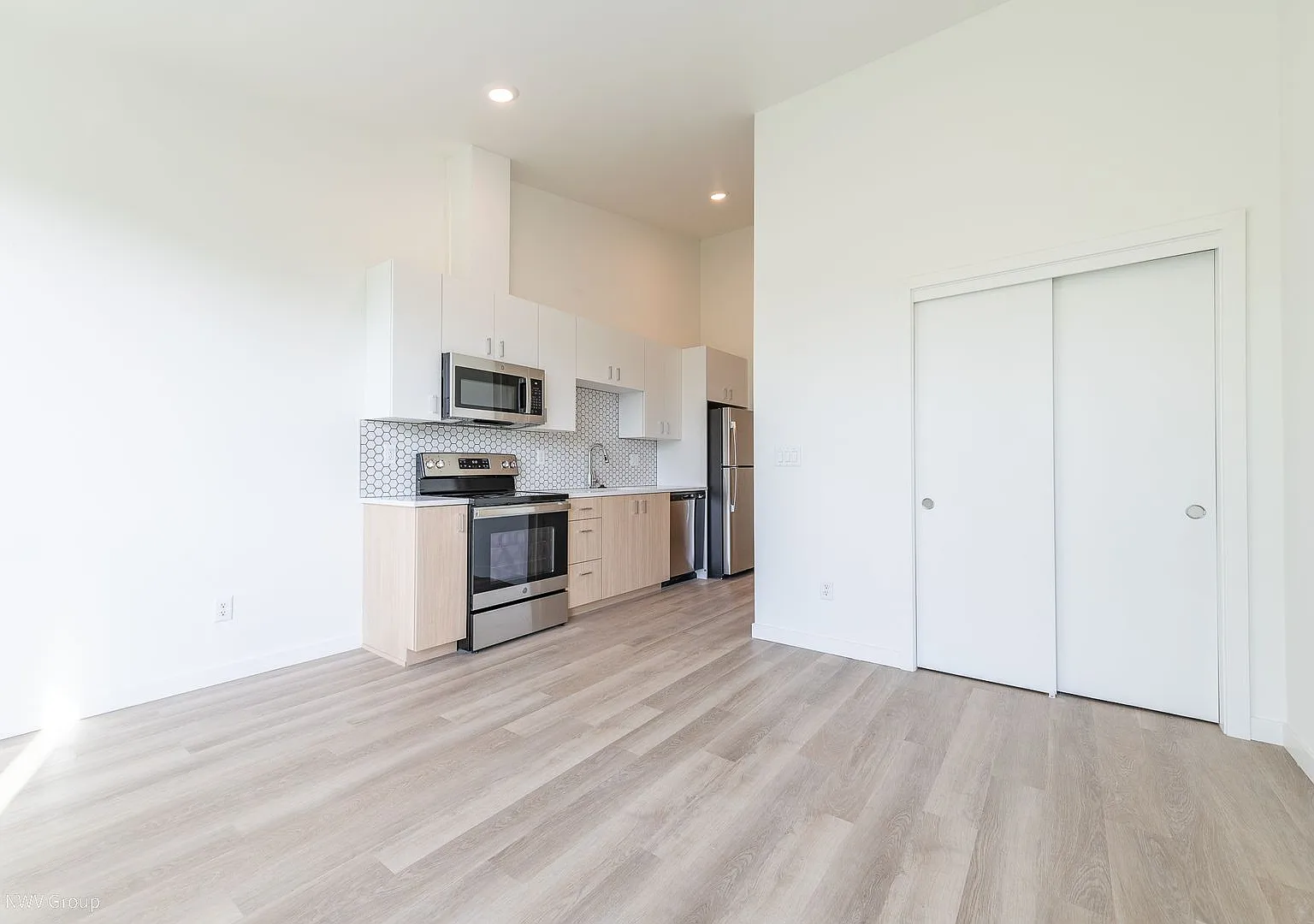 8770 N Willamette — Photo 4