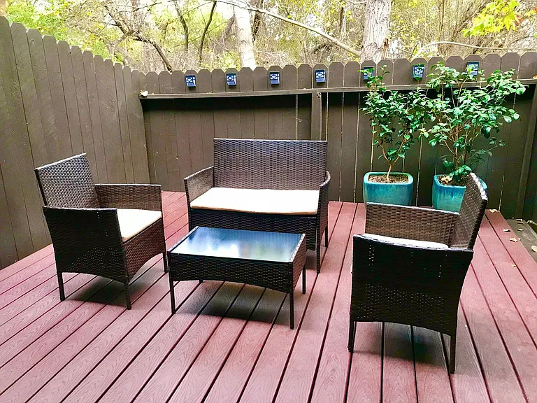 345 Kellogg Way — Photo 6