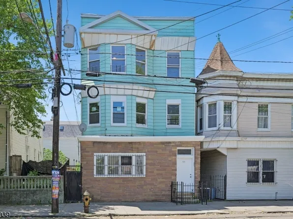 55 Hawkins St, Newark City, NJ 07105