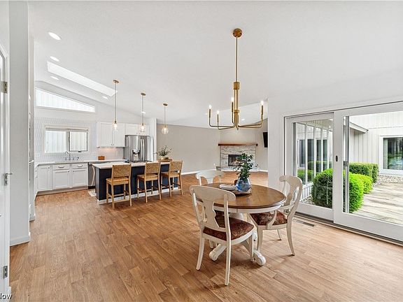 4th image of 9021 Nesthaven Way