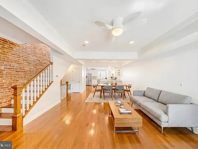 1505 Spring Pl NW — Photo 10