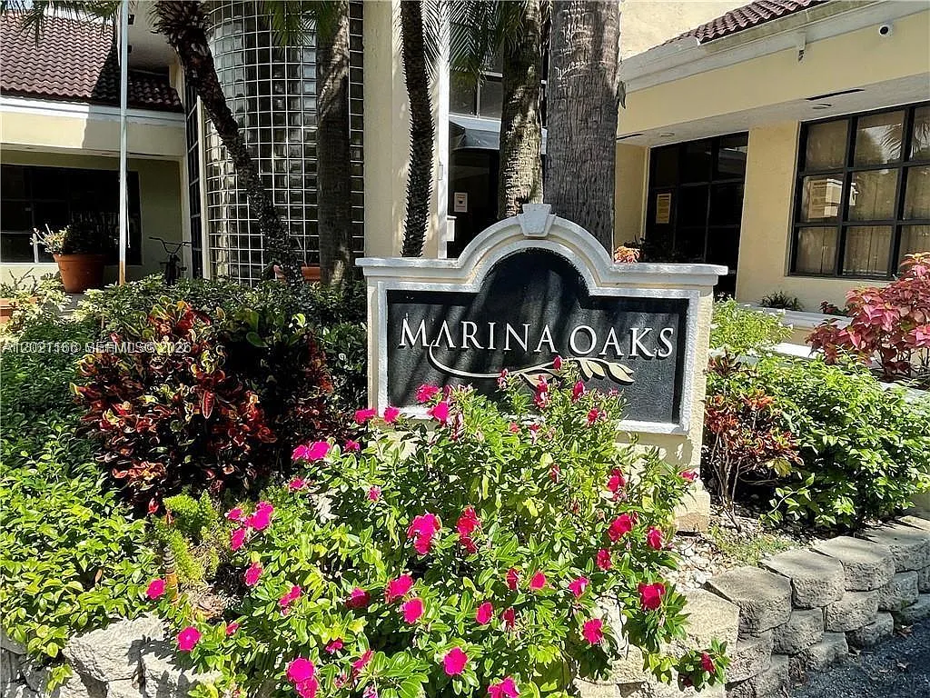 2 bed, 2.0 bath, $2,100 — Photo 1