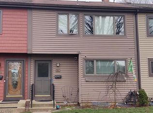 618 E Brookside Ln, Hillsborough, NJ 08844