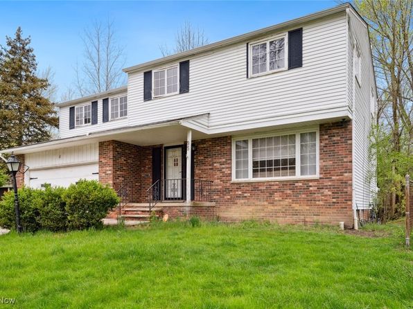 95 Noran Cir, Bedford, OH 44146