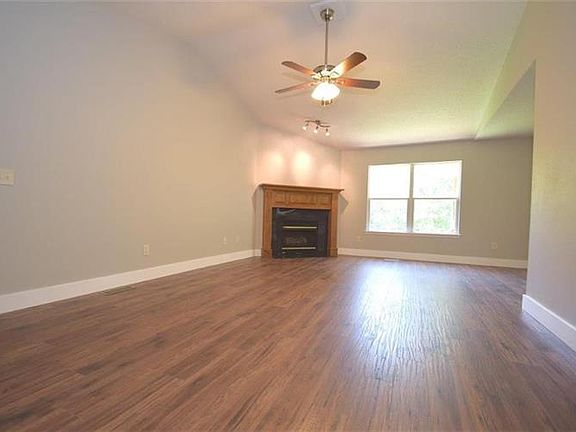2nd image of 8643 Stoner Ln