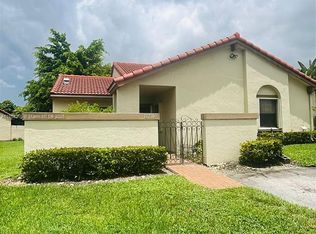 18130 NW 66th Ct, Hialeah, FL 33015