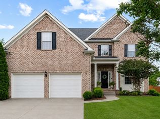 1018 Brixworth Dr, Thompsons Station, TN 37179