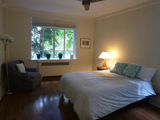 Rented by Bank Neary | media 2