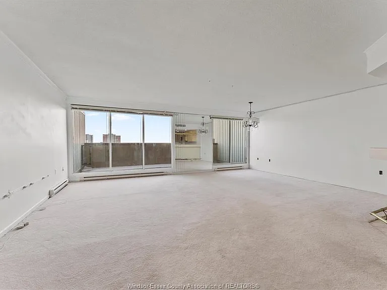 380 Pelissier St #1302 — Photo 8