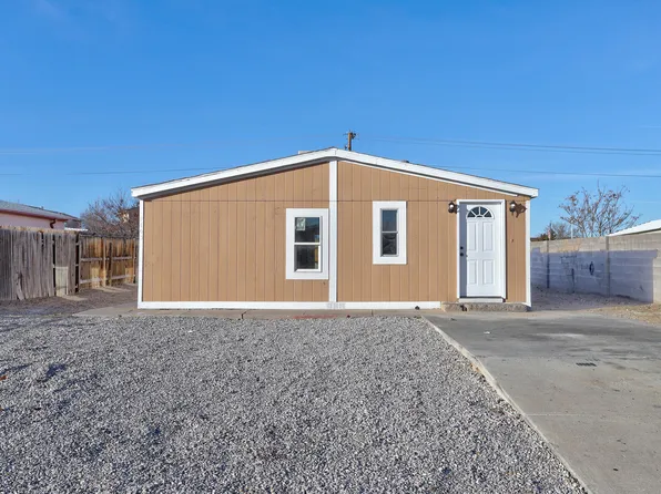 9405 Casitas Ct SW, Albuquerque, NM 87121
