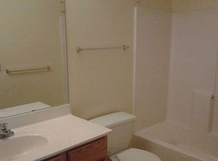 8900 Spring Ln, Woodbury, MN 55125