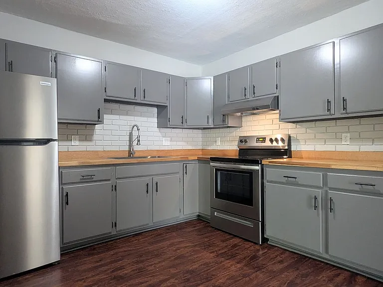 230 Main Street — Photo 1