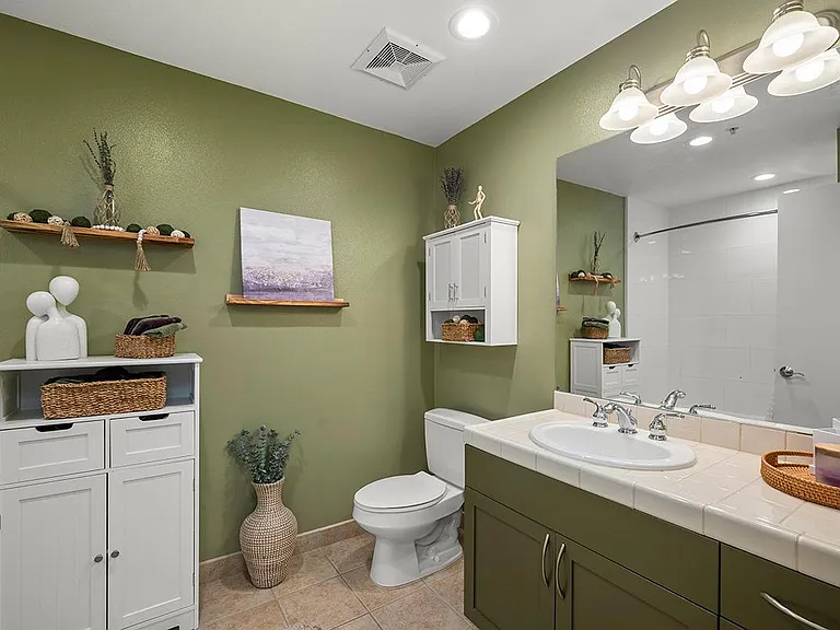 530 K St #408 — Photo 12