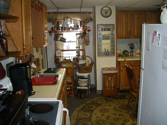 Kitchen- Unit 2