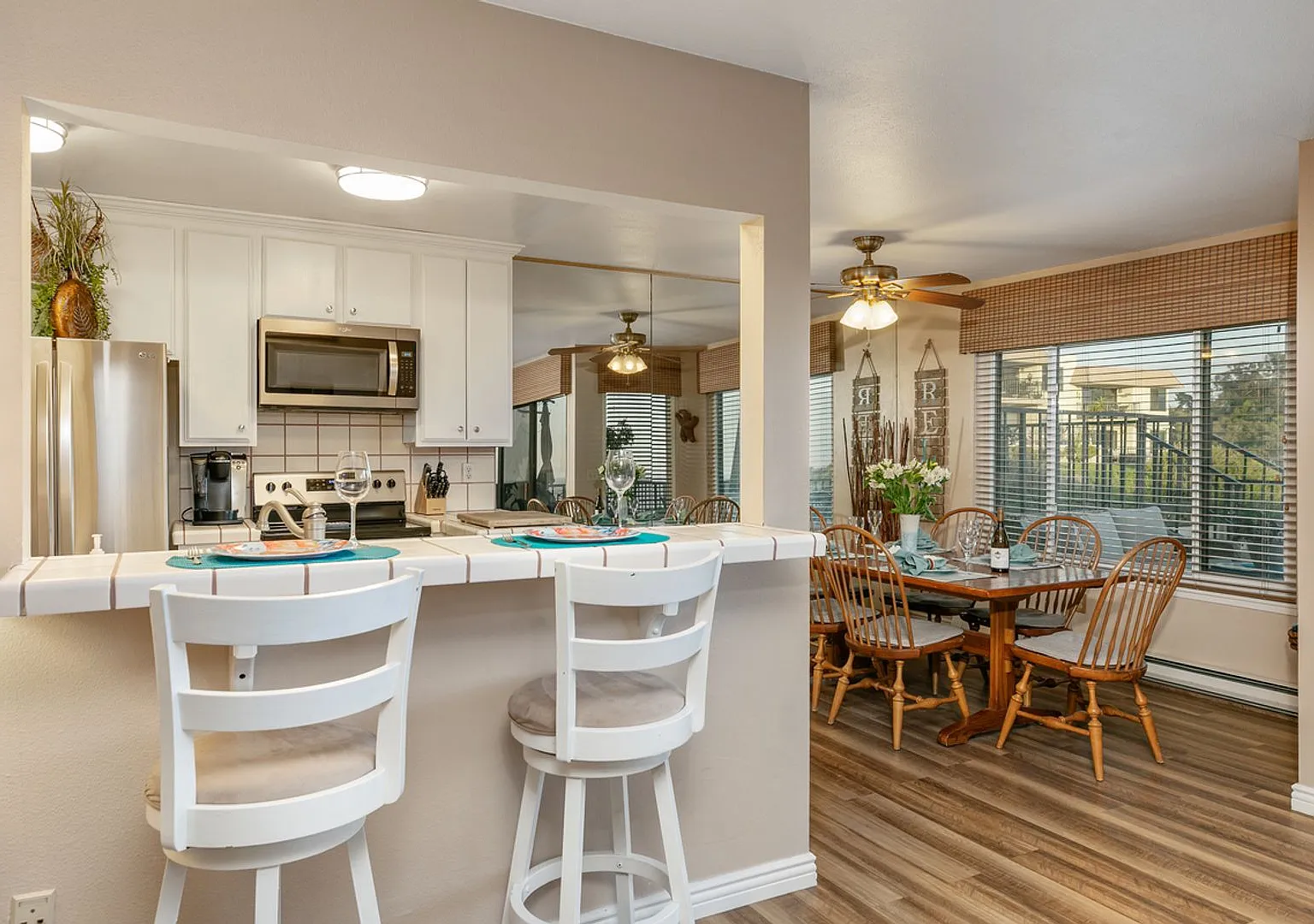 short term rental in the loop — Photo 4