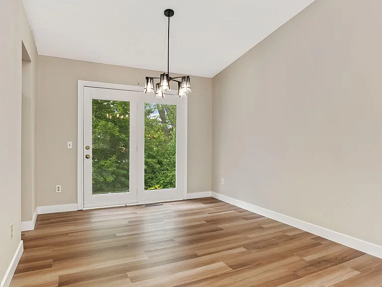 8616 Windward Cir — Photo 4