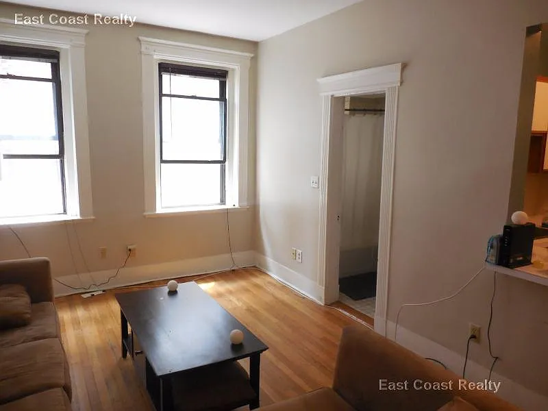Building Photo - 1254 Commonwealth Ave #6